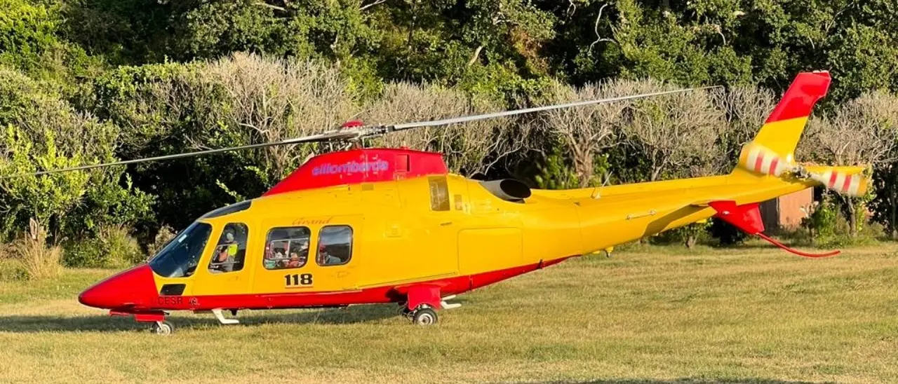 Marina di Zambrone, 72enne cade da uno scoglio alto 4 metri: trasportato a Reggio Calabria in elisoccorso