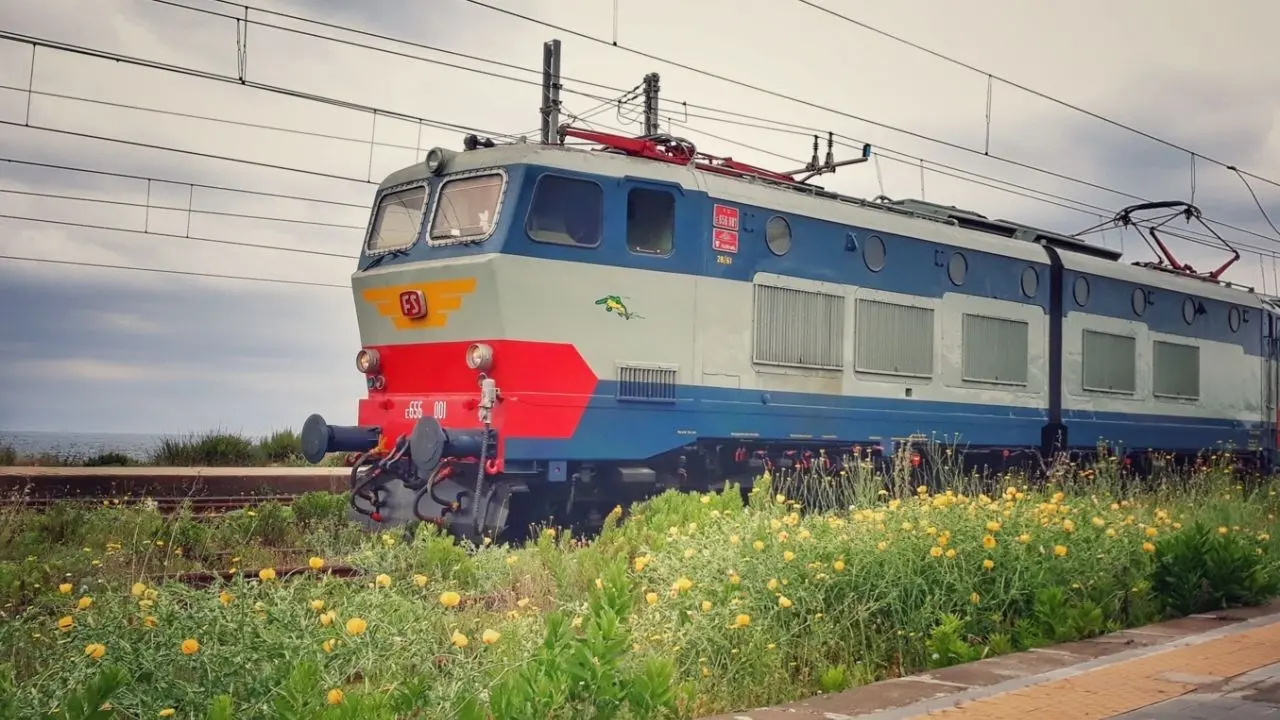 Fondazione Ferrovie dello Stato, torna in Calabria il Treno degli Dei: quattro appuntamenti alla scoperta della costa tirrenica