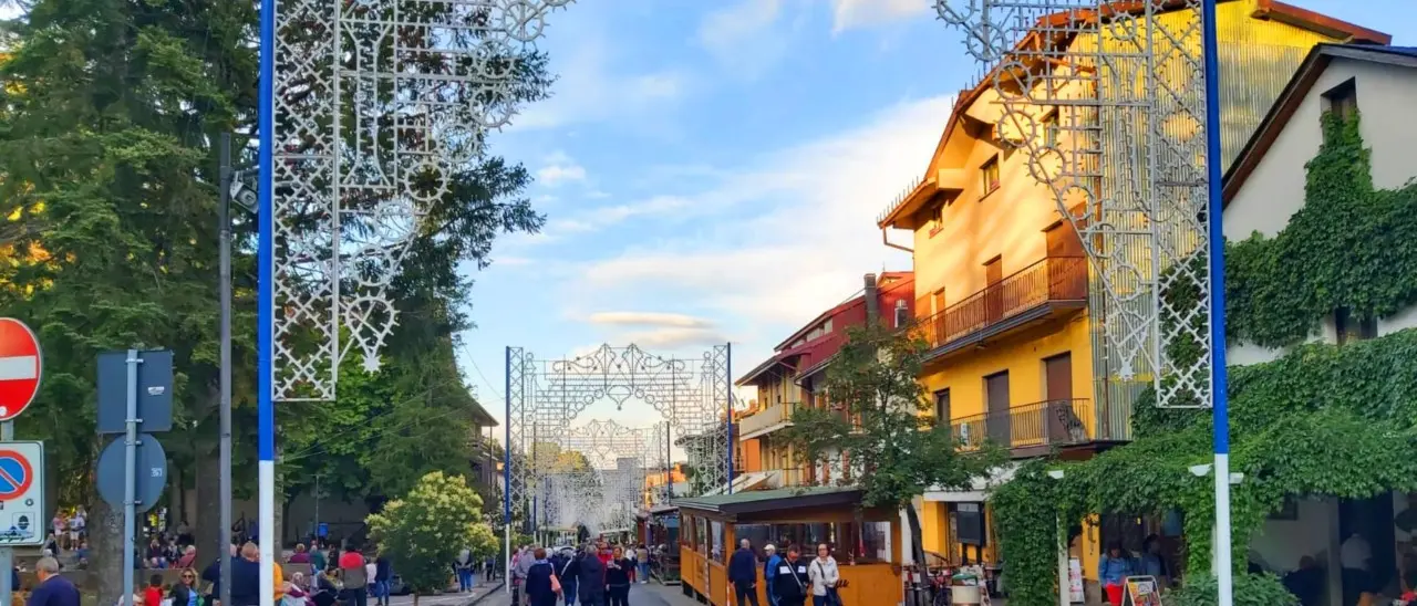 Partito con successo il servizio che collega la Sila al mare. Intanto gli hotel in montagna fanno sold out