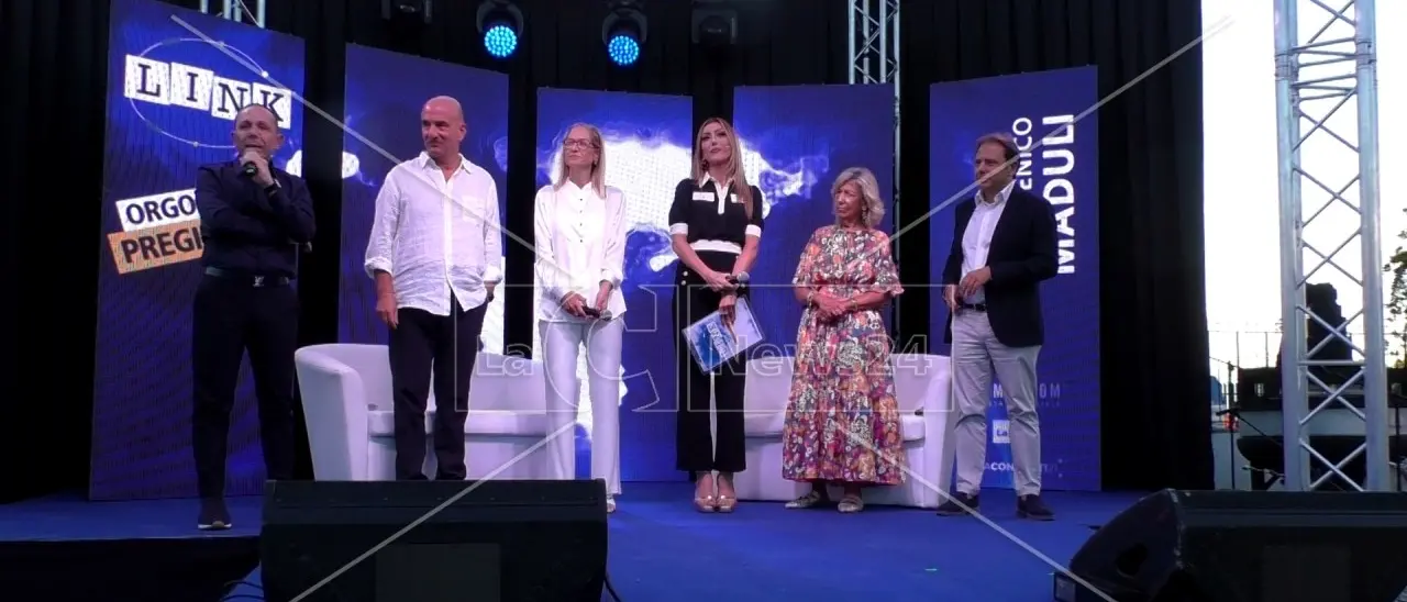 Orgoglio e pregiudizio: su LaC Play il racconto integrale dell’evento di Corigliano Rossano