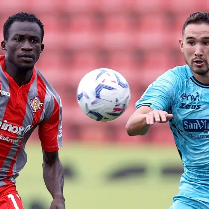 Coppa Italia, il Crotone spaventa la Cremonese ma crolla ai supplementari: allo Zini finisce 3-1