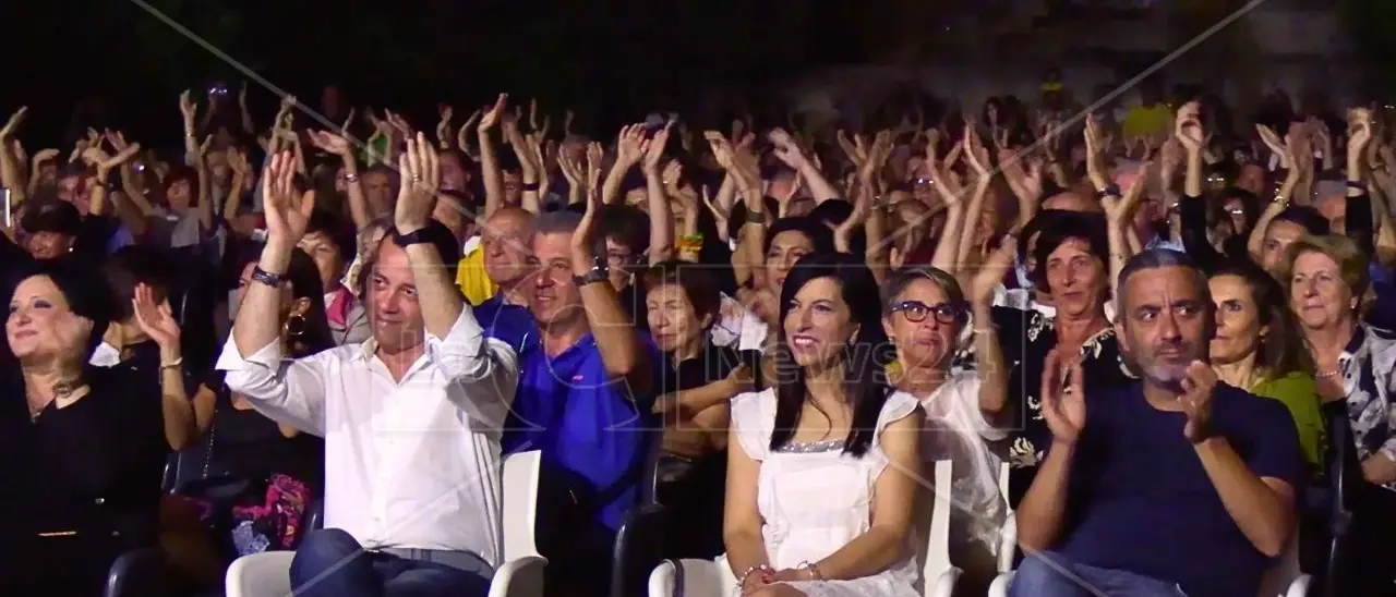 Locri, in migliaia per la quindicesima edizione del festival musicale “Ai confini del Sud”