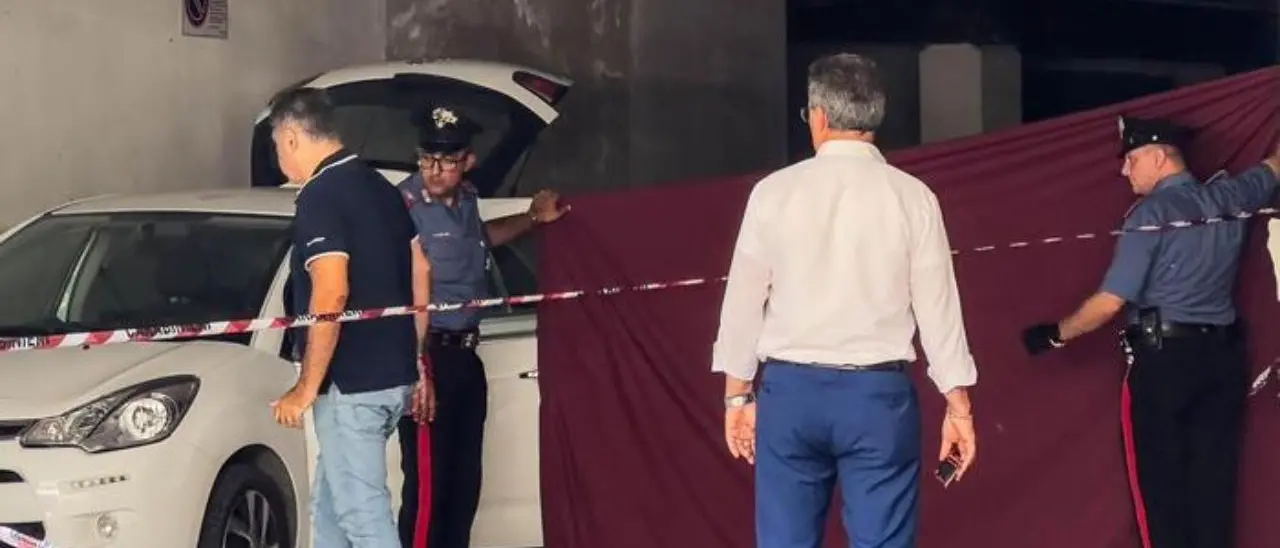 Sorrento, donna uccisa e lasciata nel bagagliaio dell’auto: fermato il presunto assassino