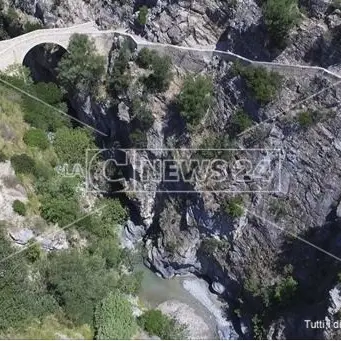 Strage del Raganello, Civita ricorda e prega per le dieci vittime: «Tragedia che ha travolto l’intera comunità»