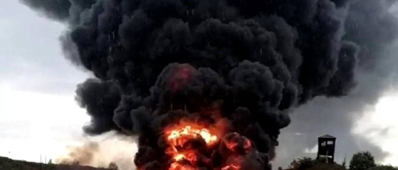 L'Ucraina attacca gli aeroporti militari del Cremlino e le truppe russe rafforzano la terza linea del fronte