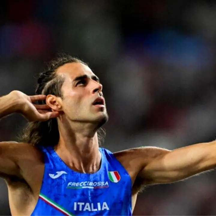 Mondiali di atletica, Gianmarco Tamberi conquista l’oro nel salto in alto