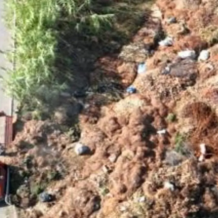Sequestrata discarica abusiva a Scalea, individuati i responsabili