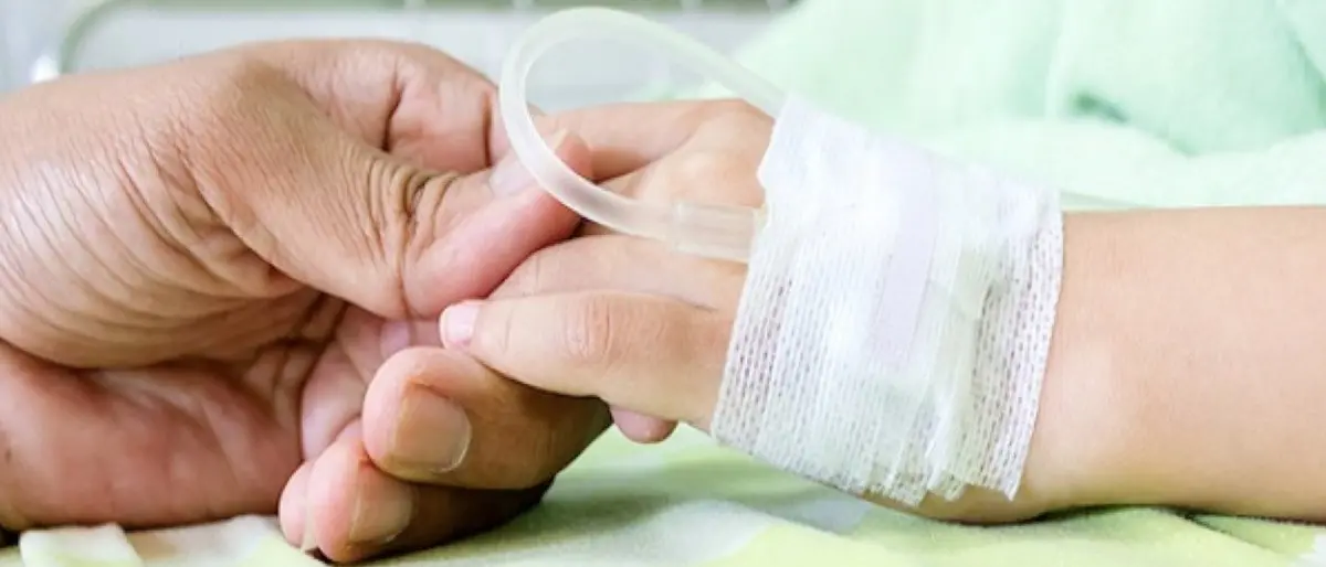 Bimbo di 4 anni rischia di annegare in piscina, ricoverato a Cosenza in gravi condizioni