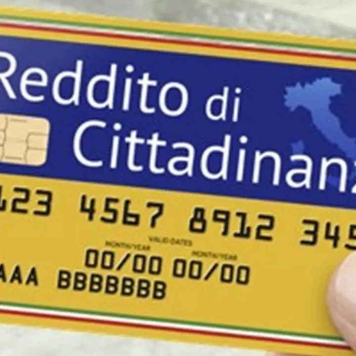 Reddito di cittadinanza, 9 persone denunciate nel Reggino: non avevano i requisiti, danno da 43mila euro