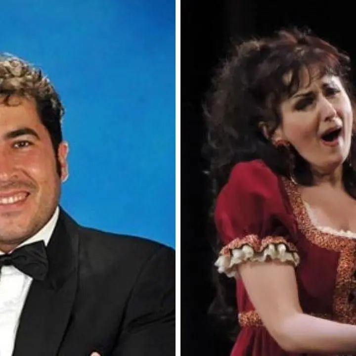 Il soprano Olivera Mercurio e il tenore Giovanni Di Mare sul palco del Teatro comunale di Soverato