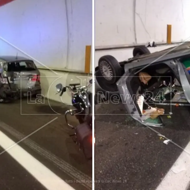 Incidente in autostrada a Scilla, nello scontro tra due auto una si ribalta: 5 feriti, grave una bambina di 7 anni