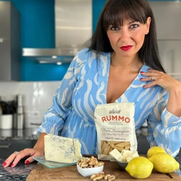 “La Brunette en cuisine”, storia di una calabrese che ha conquistato i palati francesi