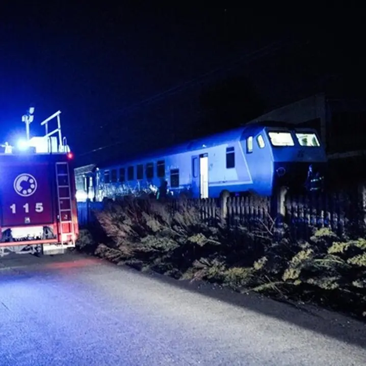 Operai travolti e uccisi da un treno a Brandizzo, ci sono due indagati