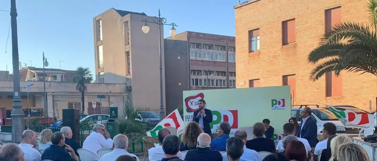 Festa dell’Unità, Irto apre la kermesse politica regionale: «Per ogni calabrese Pnrr tagliato per 489 euro, 129 per un veneto»