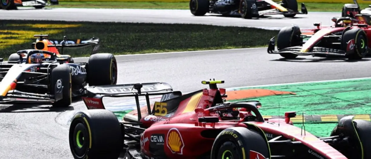 Formula uno, vince ancora Verstappen. A Monza doppietta Red Bull, Sainz terzo con la Ferrari