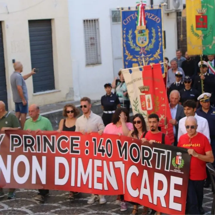 Santa Sofia d’Epiro, una via e un monumento per ricordare le 140 vittime del Moby Prince