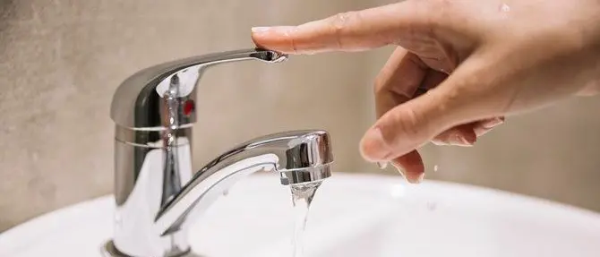 Batteri nell’acqua, scatta il divieto di utilizzo in tre frazioni di Vibo: l’ordinanza