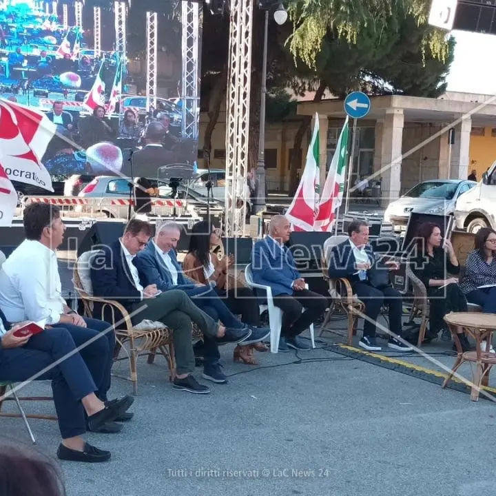 M5s assente alla Festa dell’Unità, il centrosinistra in Calabria è ancora tutto da costruire