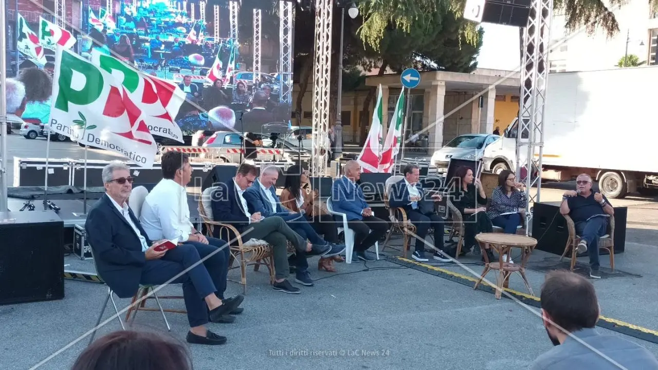 M5s assente alla Festa dell’Unità, il centrosinistra in Calabria è ancora tutto da costruire