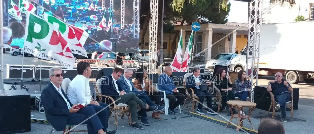 M5s assente alla Festa dell’Unità, il centrosinistra in Calabria è ancora tutto da costruire