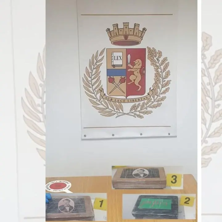 Viaggiava con quattro chili di cocaina in auto: arrestata una donna a Villa San Giovanni