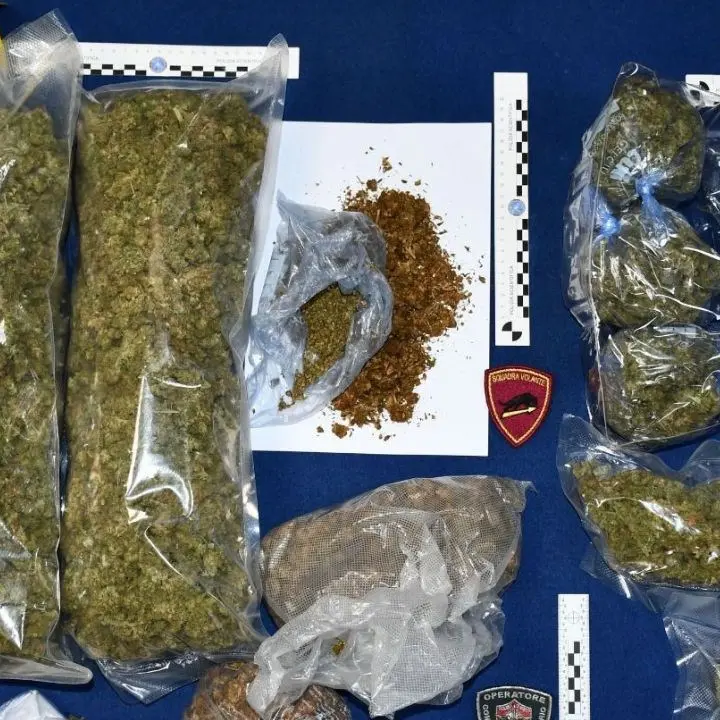 Reggio Calabria, sequestrati 4 chili di marijuana: arrestato un 30enne