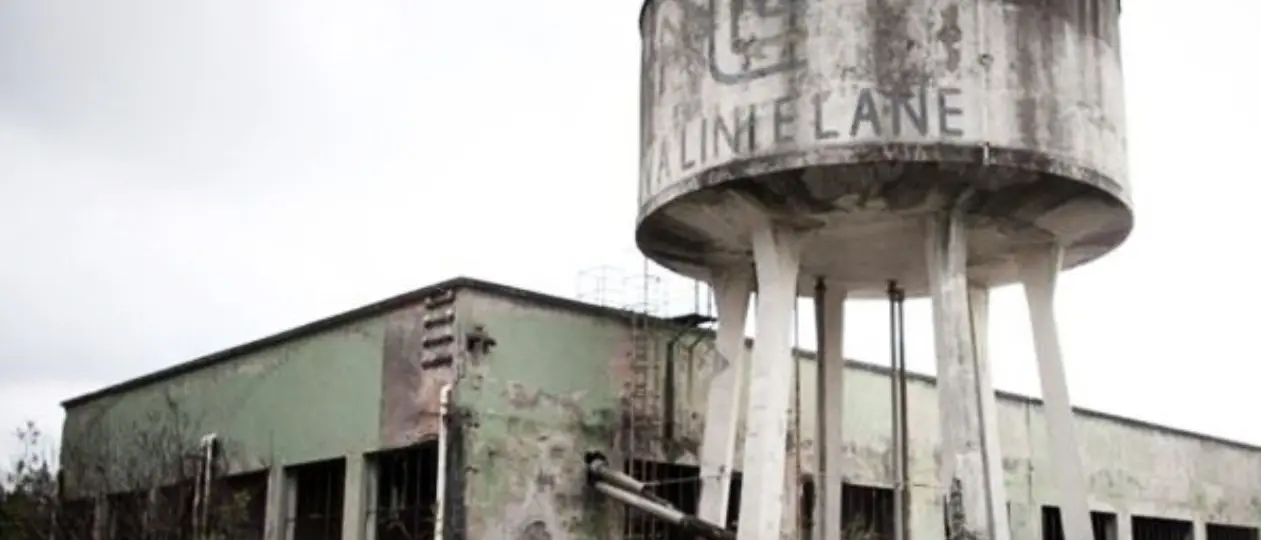 Incendio nell’ex stabilimento Marlane a Praia, il Comune chiede alla Procura l’accesso al sito