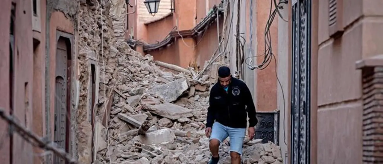 Terremoto in Marocco, è un’ecatombe: le vittime salgono a oltre 2000. Proclamati tre giorni di lutto nazionale