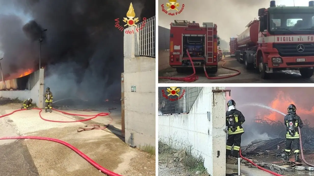 Incendio a San Mauro Marchesato, in fiamme una discarica: al lavoro 4 squadre dei vigili del fuoco