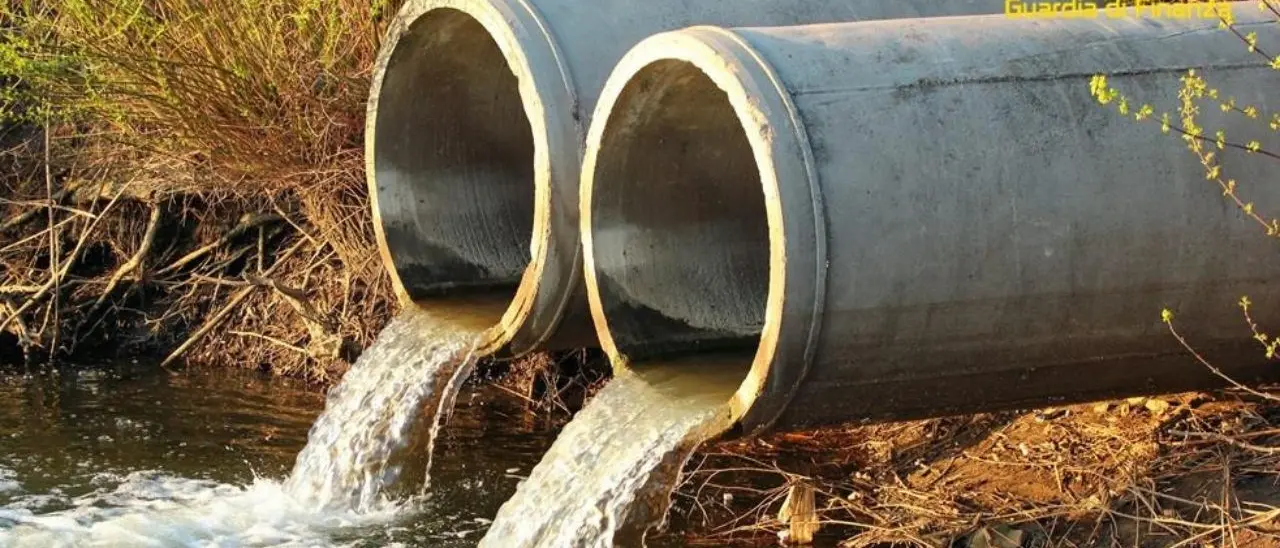 Liquami scaricati abusivamente nel torrente Malfrancato, sequestri in un agriturismo del Cosentino