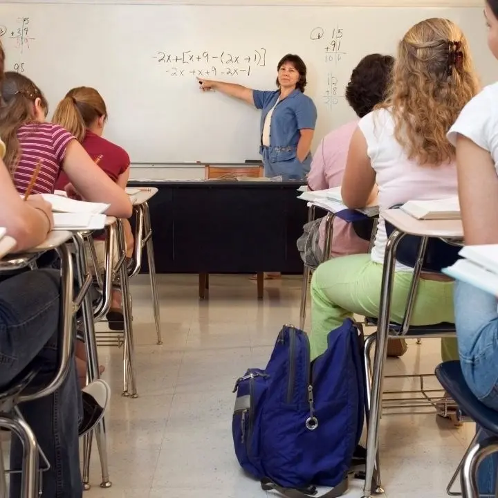 Scuola, prima campanella dell’anno anche in Calabria per quasi 255mila studenti