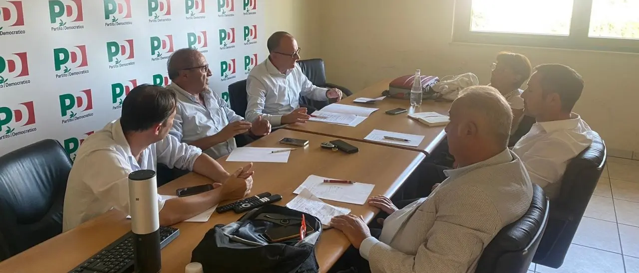 Incendi boschivi, il Pd: «La “rivoluzione” di Occhiuto e Gallo smentita dai dati Ispra». La replica: «Non sanno di cosa parlano»\n