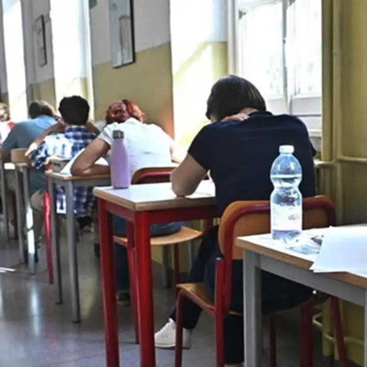 Undici studenti di un liceo nel Messinese dovranno ripetere l’esame di maturità