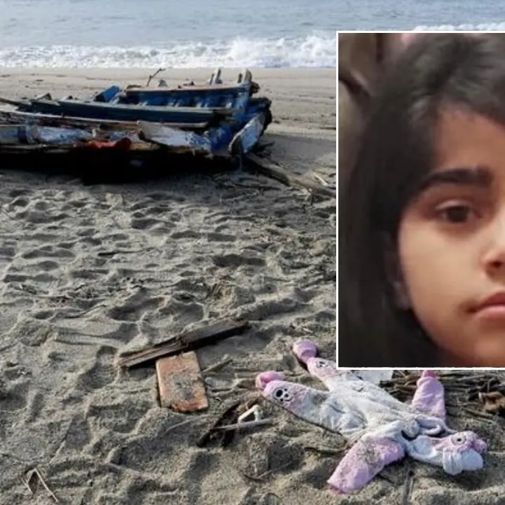 Naufragio a Cutro, lo strazio di una mamma afgana che cerca ancora la sua bimba di 8 anni