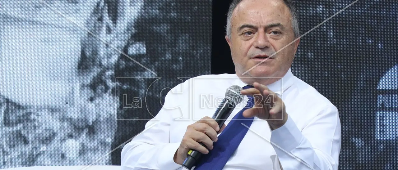 Gratteri nuovo procuratore di Napoli, l’insediamento previsto a metà ottobre