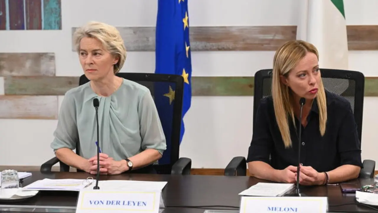 Migranti, Meloni e von der Leyen a Lampedusa. Il presidente della Commissione Ue: «L’Italia non è sola»