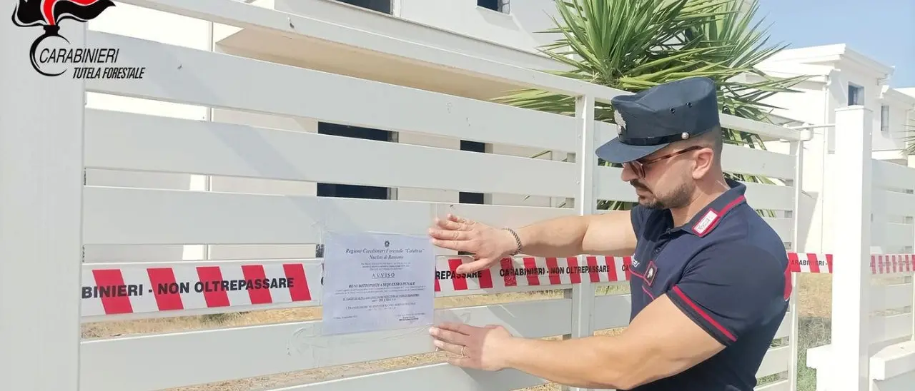 Lottizzazione abusiva, a Crosia poste sotto sequestro sette strutture abitative