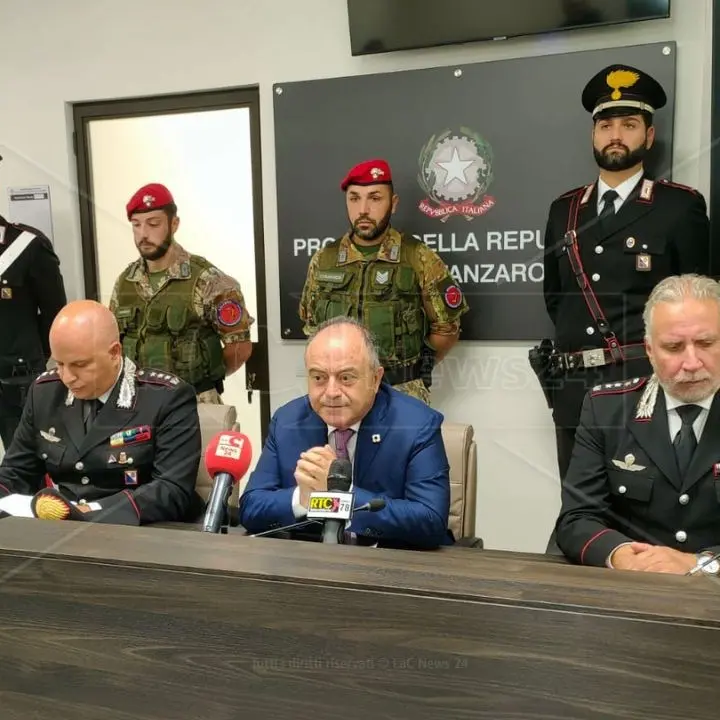 Inchiesta Maestrale Cartagho 2, false fatture per l’accoglienza di minori: torna in libertà l’avvocato Pelaggi