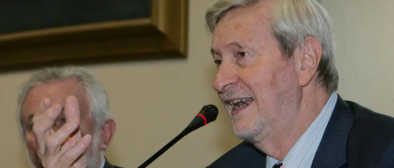 Lutto nel mondo della cultura, è morto il filosofo Gianni Vattimo: aveva 87 anni