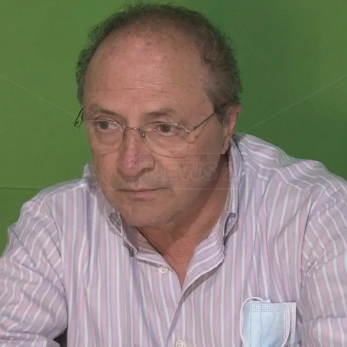 Pd, Schlein apre le consultazioni ai non tesserati ma in Calabria c’è chi dice no. Iacucci: «Così la tessera non serve a niente»