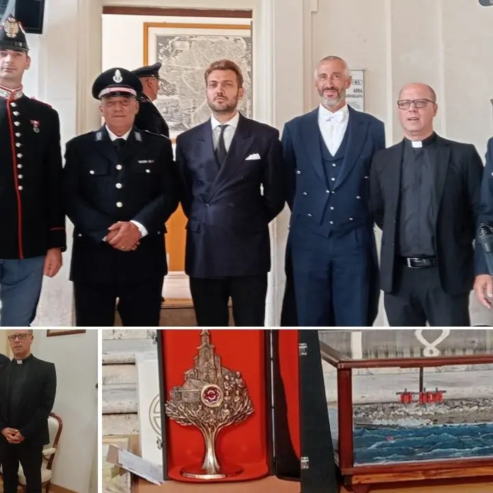 Crotone, le opere dei detenuti dedicate al naufragio di Cutro donate a papa Francesco e al presidente Mattarella