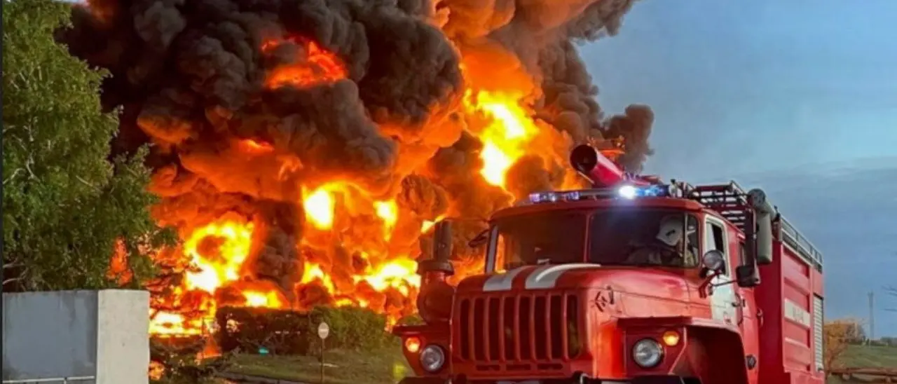 Attacco missilistico di Kiev, traffico sospeso sul ponte di Crimea