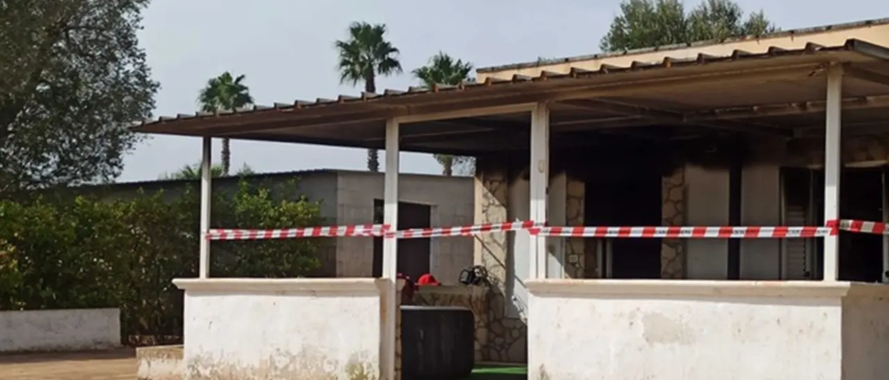 Donna trovata morta carbonizzata in una casa di campagna, fermato il figlio
