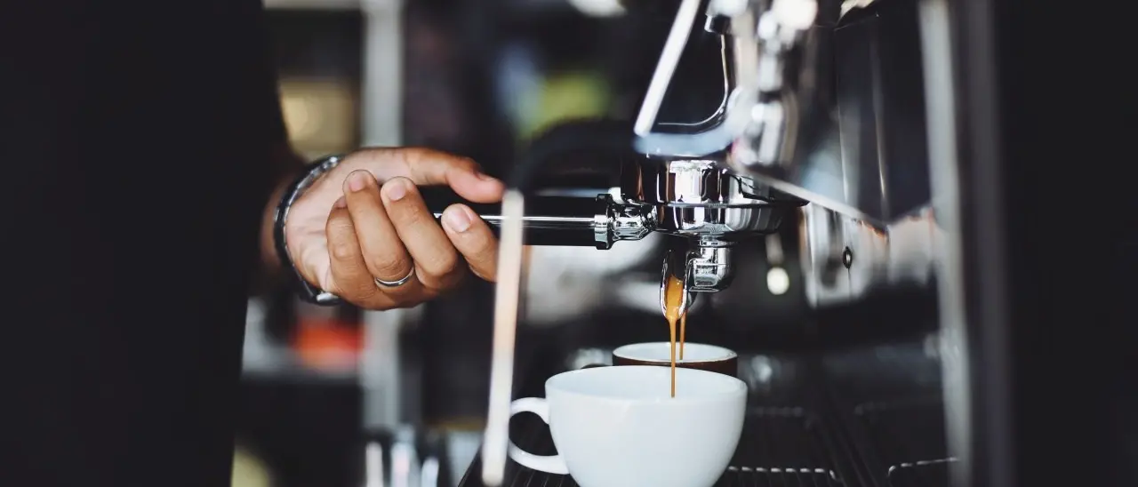 Caffè salato: in Calabria i bar più economici d’Italia ma Cosenza ha la tazzina più cara del Sud
