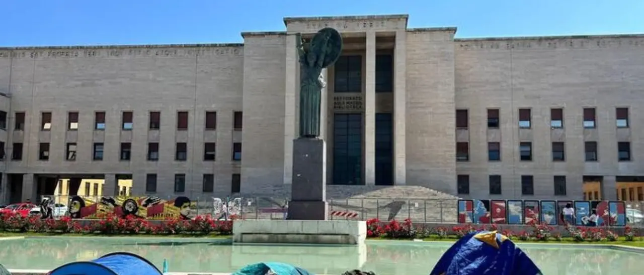 Caro affitti, tornano le tende davanti alle università: da domani mobilitazione in 25 città italiane