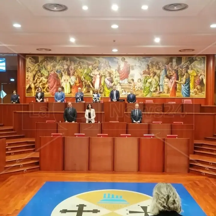 Solidarietà a Occhiuto dai banchi del Consiglio regionale per l’incendio che ha danneggiato la sua casa