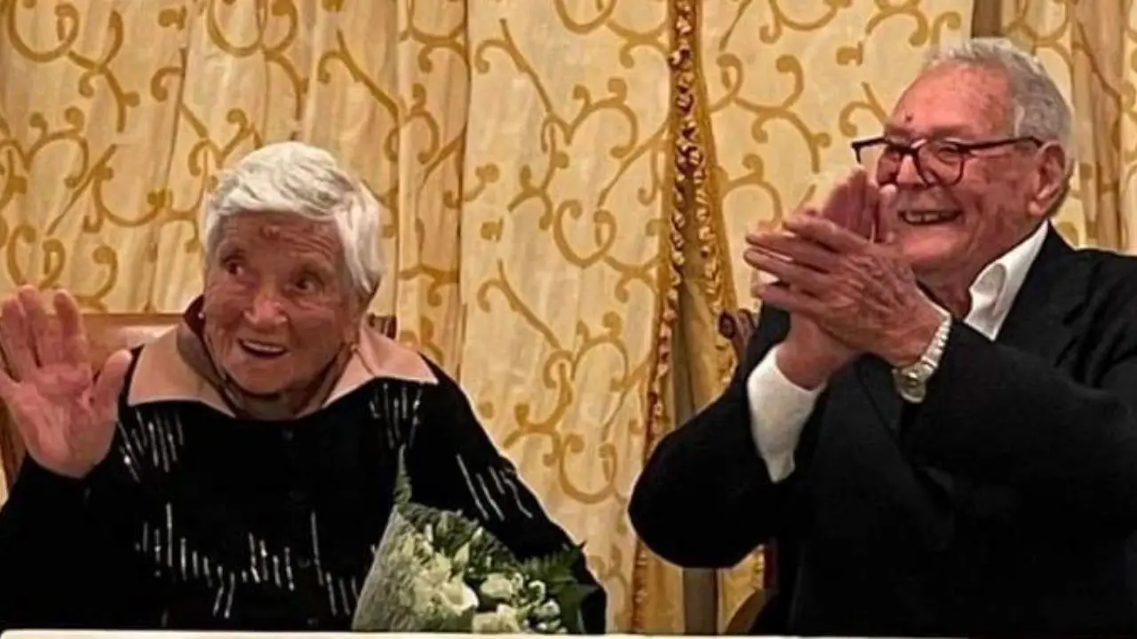 Domenico e Francesca, i Nonni di Calabria festeggiano 77 anni di matrimonio: «Simbolo di amore e tenacia»