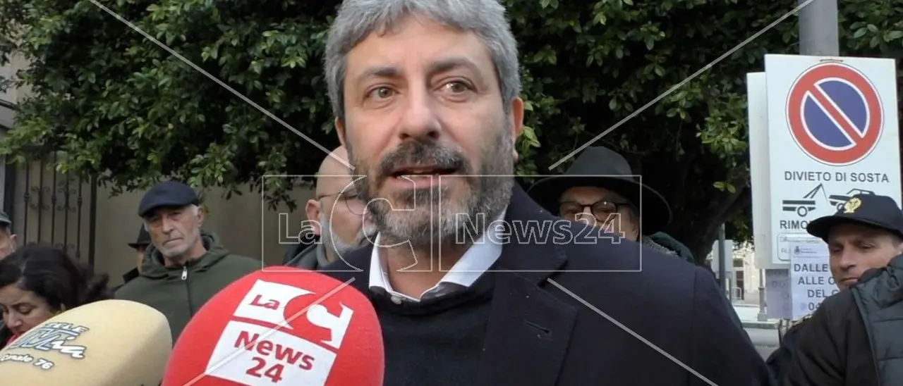 Salario minimo, due giorni di dibattiti pubblici firmati M5s: ospite l’ex presidente della camera Fico