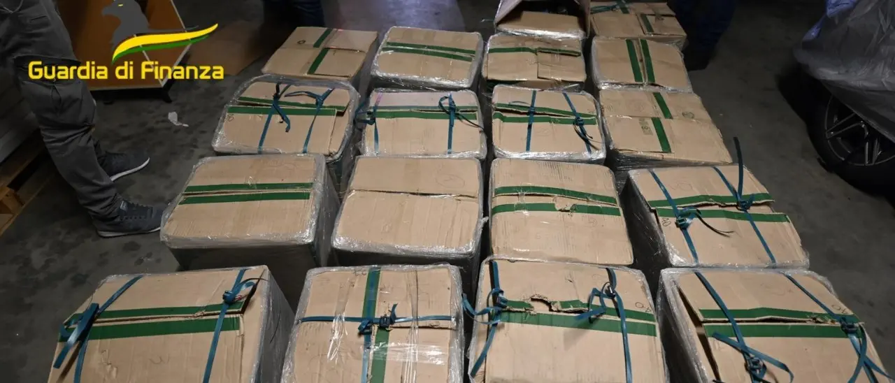 Narcotraffico, 21 arresti tra Italia e Colombia: coinvolti anche presunti esponenti dei clan calabresi