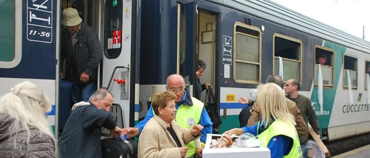 Pellegrini bloccati a Lourdes per lo sciopero dei treni in Francia, Unitalsi: «Nessun rispetto per gli ammalati»